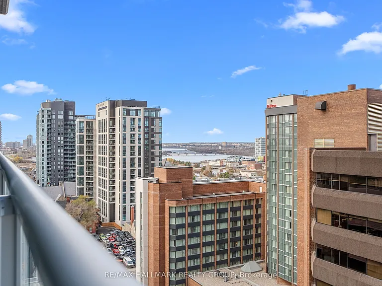 340 Queen St #1403 — Photo 27