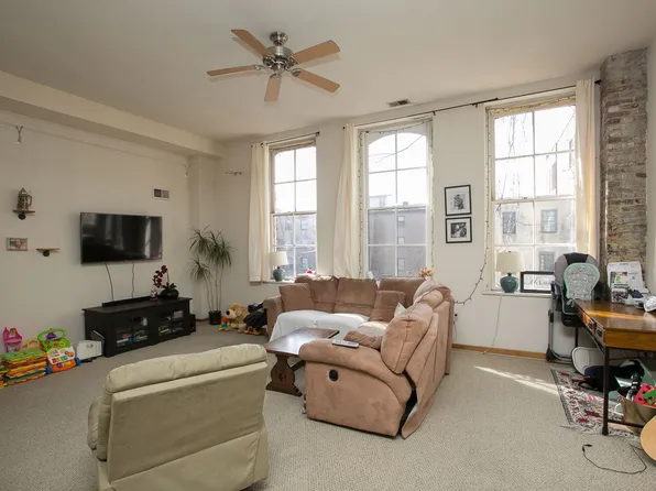 Charming Old City Apartments