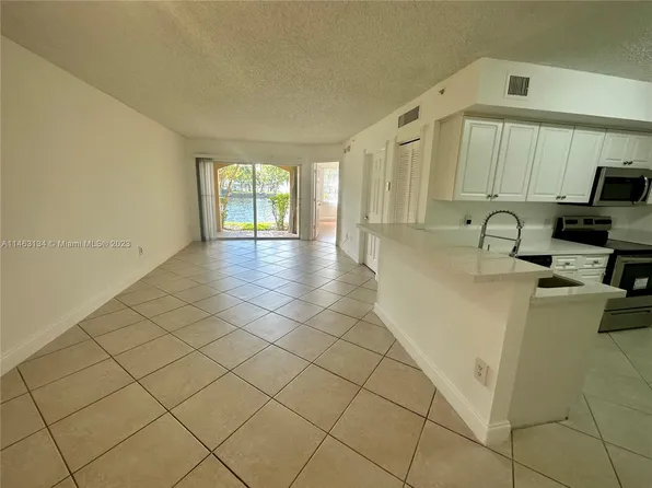 (undisclosed Address), Hollywood, FL 33026