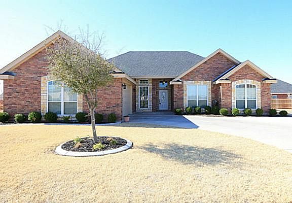 2nd image of 1510 Glen Eagles Ct