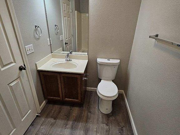 3rd image of 2759 Tecumseh Ln