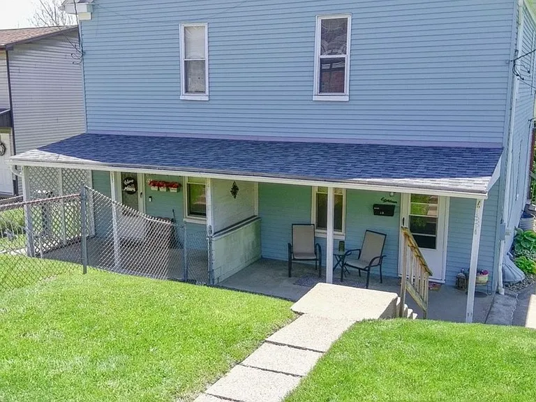 18 Foster Ave — Photo 10
