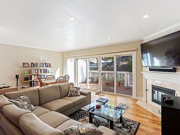 2nd image of 431 Woodminster Dr