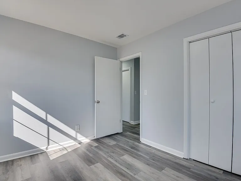 1709 Forest Creek Ct — Photo 23