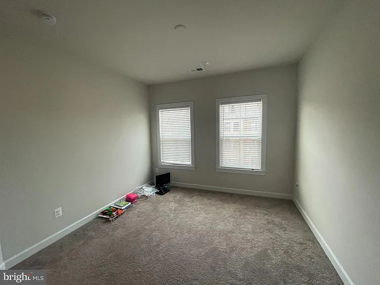 22256 Cornerstone Crossing Ter — Photo 16