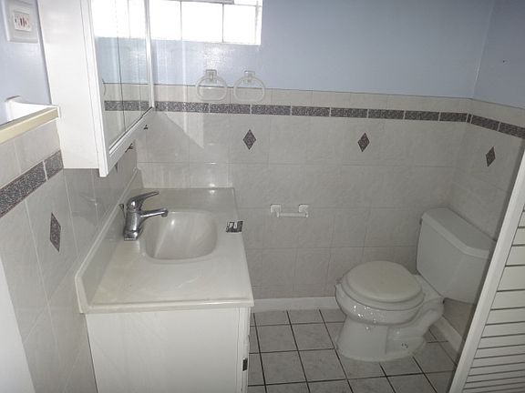 5th image of 3326 S Central Ave
