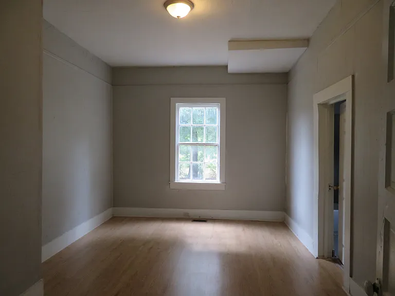 516 Hudgens St — Photo 7