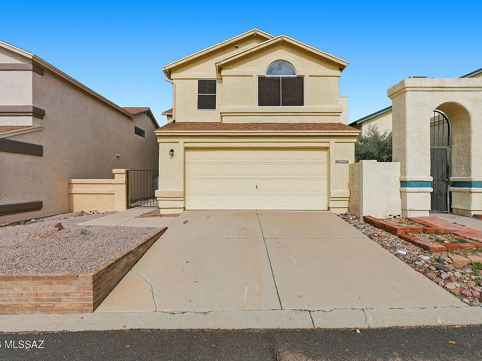 1st image of 2934 W Laquila Aerie