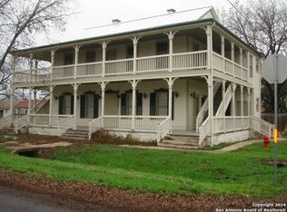 424 Main St, Comfort, TX 78013