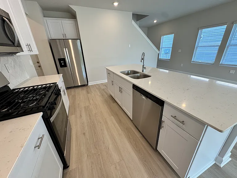 102 Longleaf Ln — Photo 13
