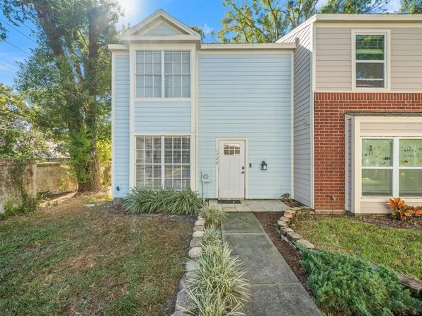 1722 Mill Run Cir, Tampa, FL 33613