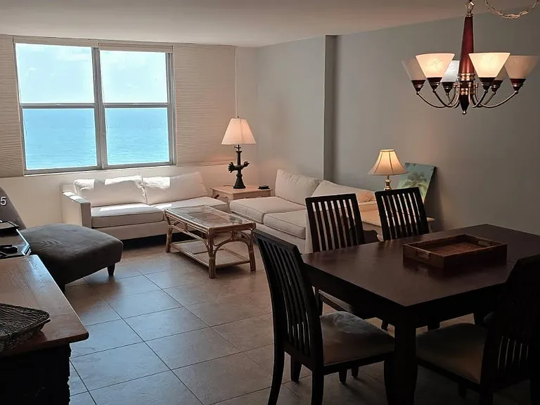 6039 Collins Ave #1110 — Photo 14