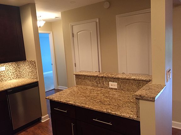 4th image of 263 S Clubhouse Dr Unit 122