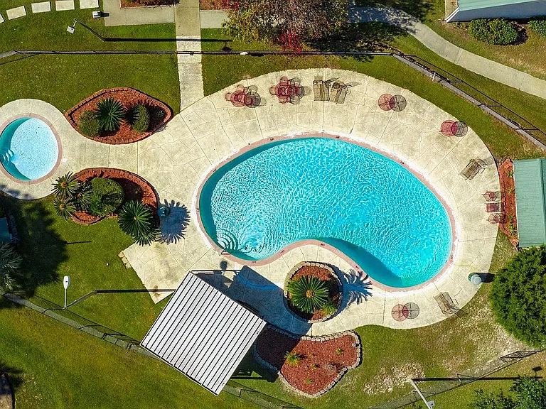 Villas of Hickory Hills — Photo 5