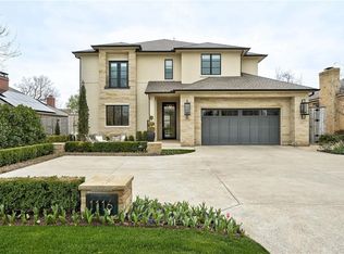 1116 Marlboro Ln, Nichols Hills, OK 73116