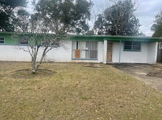 717 Woodland Dr, Pensacola, FL 32503