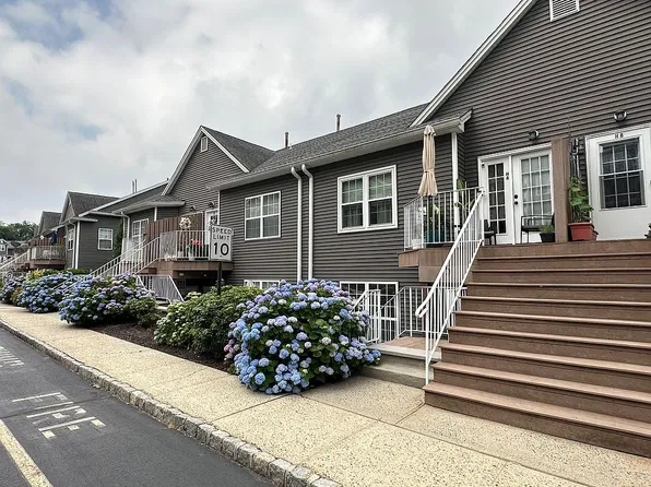 20 S Midland Ave Unit H5, Kearny, NJ 07032