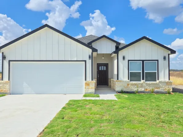 802 CR 520, Dhanis, TX 78850