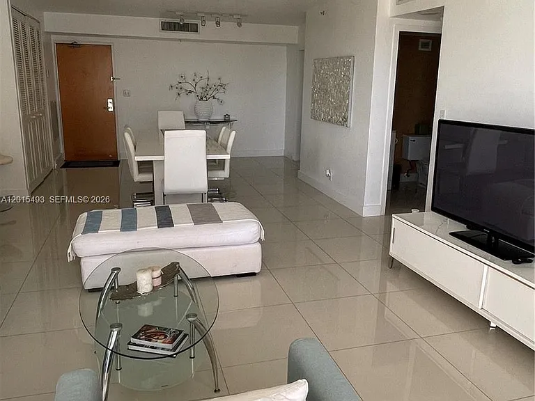 9195 Collins Ave #1012 — Photo 2