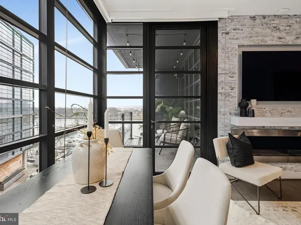 45 Sutton Sq SW Unit 605, Washington, DC 20024