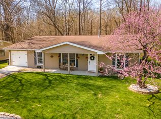 2016 W Norwood Dr, Carbondale, IL 62901