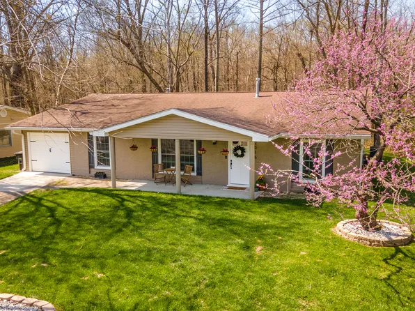 2016 W Norwood Dr, Carbondale, IL 62901