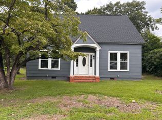 139 E David Parnell St, Parkton, NC 28371