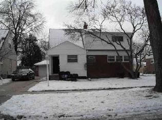 20244 Lancaster St, Harper Woods, MI 48225