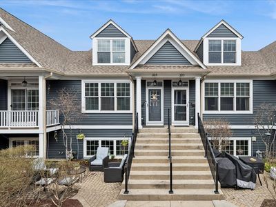 225 5th St, Libertyville, IL, 60048