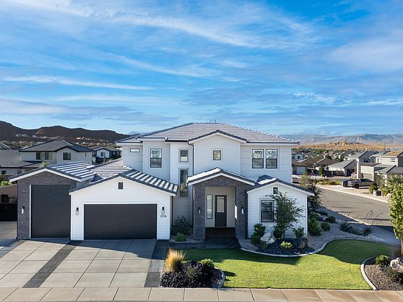 2nd image of 2726 E Ashwood Ln