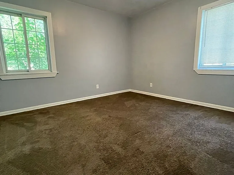20806 Panama St — Photo 16