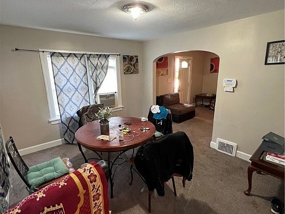 5th image of 13620 Alvin Ave