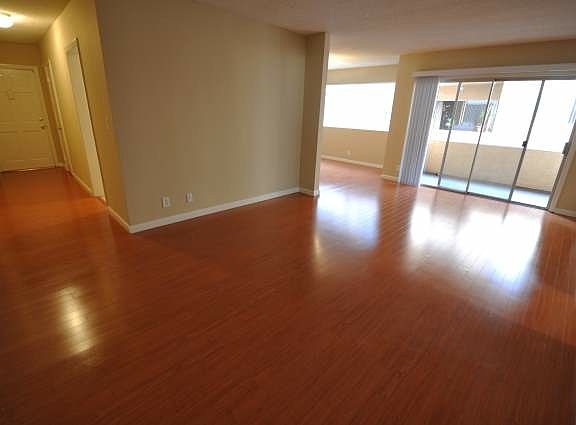 3rd image of 5036 Coldwater Canyon Ave APT 205
