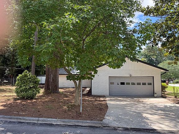 2nd image of 2675 Lantern Ln