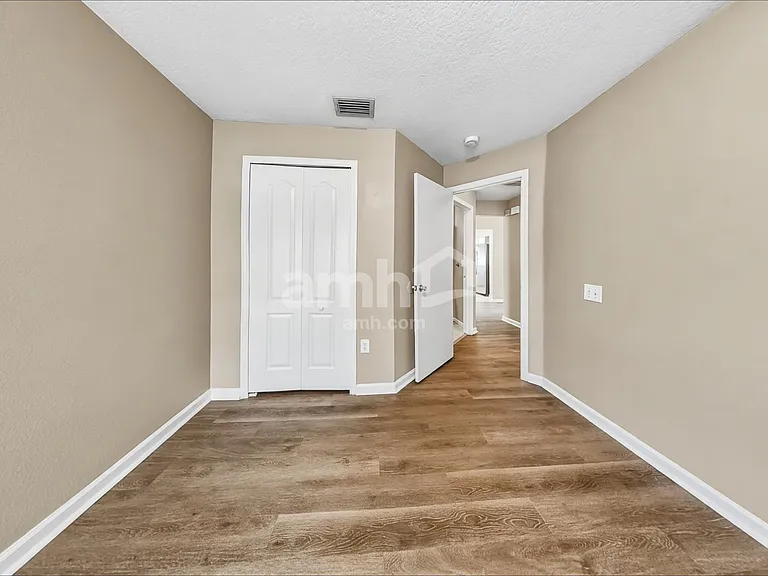 1107 Summer Breeze Dr — Photo 17