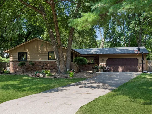 2100 W 107th St, Minneapolis, MN 55431