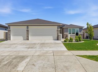 2522 Brodie Ln, Richland, WA 99352