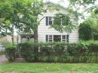 355 Suburban Ave, Fairfield, CT 06825