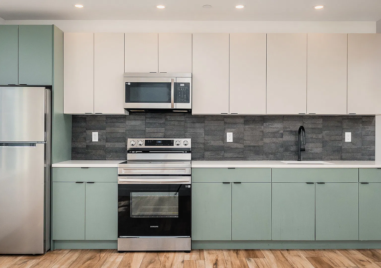 2258 Fulton St — Photo 3