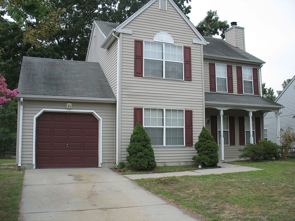 1st image of 632 Cristal Dr