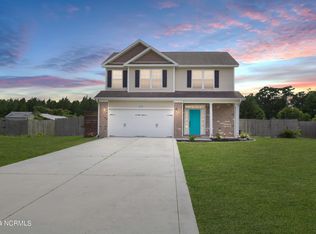202 Tall Tree Ct, Maysville, NC 28555