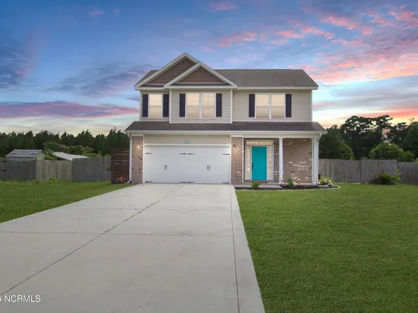 202 Tall Tree Court, Maysville, NC 28555