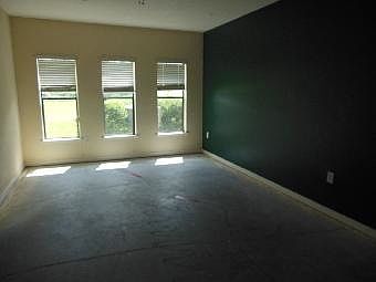 2nd image of 2231 7 Oaks Dr