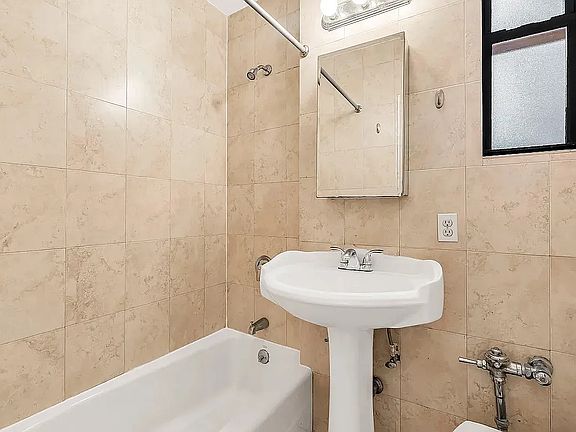 5th image of 214 W 102nd St APT 2B