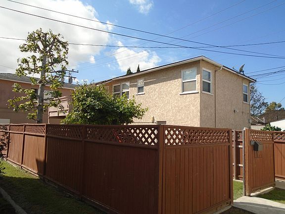 2nd image of 4743 3/4 Clark Ave