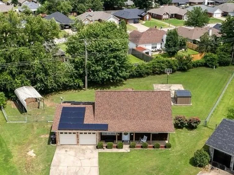 218 Baylor Cir — Photo 21