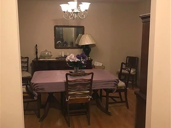 2nd image of 4581 Shelby Ln