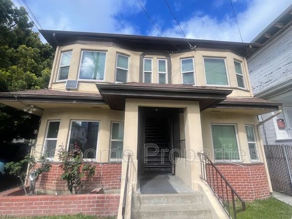 524 41st St #D