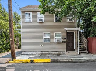 211 N Pitt St, Carlisle, PA 17013
