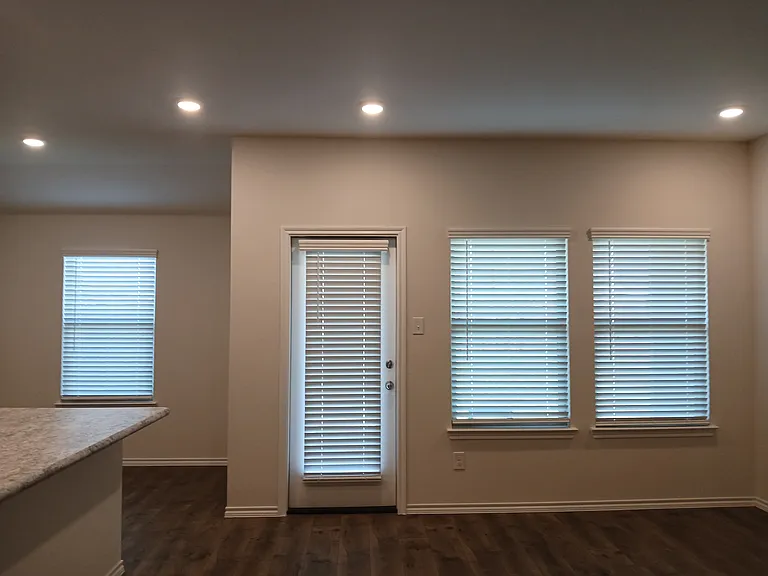 308 Samuel St — Photo 11